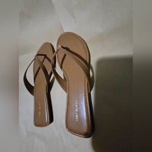 Tory Burch Classic Flip Flop Goat Leather Caramel Size 9 New